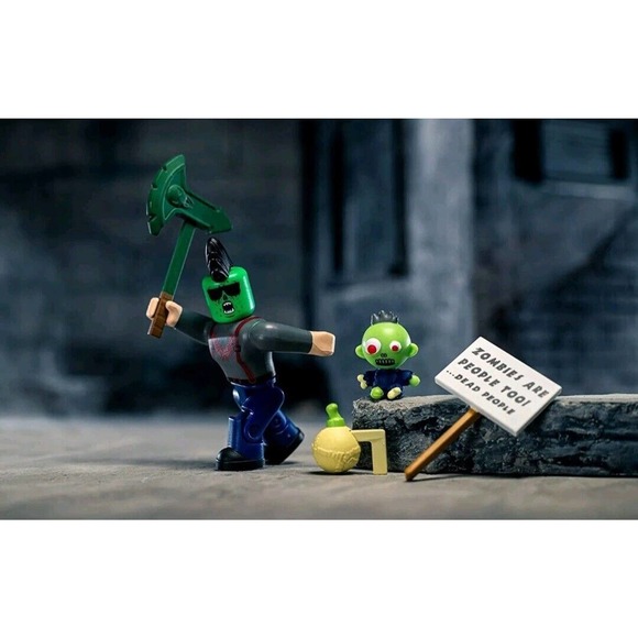 Roblox Avatar Shop Punk's Not Dead! Action Figure w/Zombie Plush Backpack Code - Picture 4 of 11